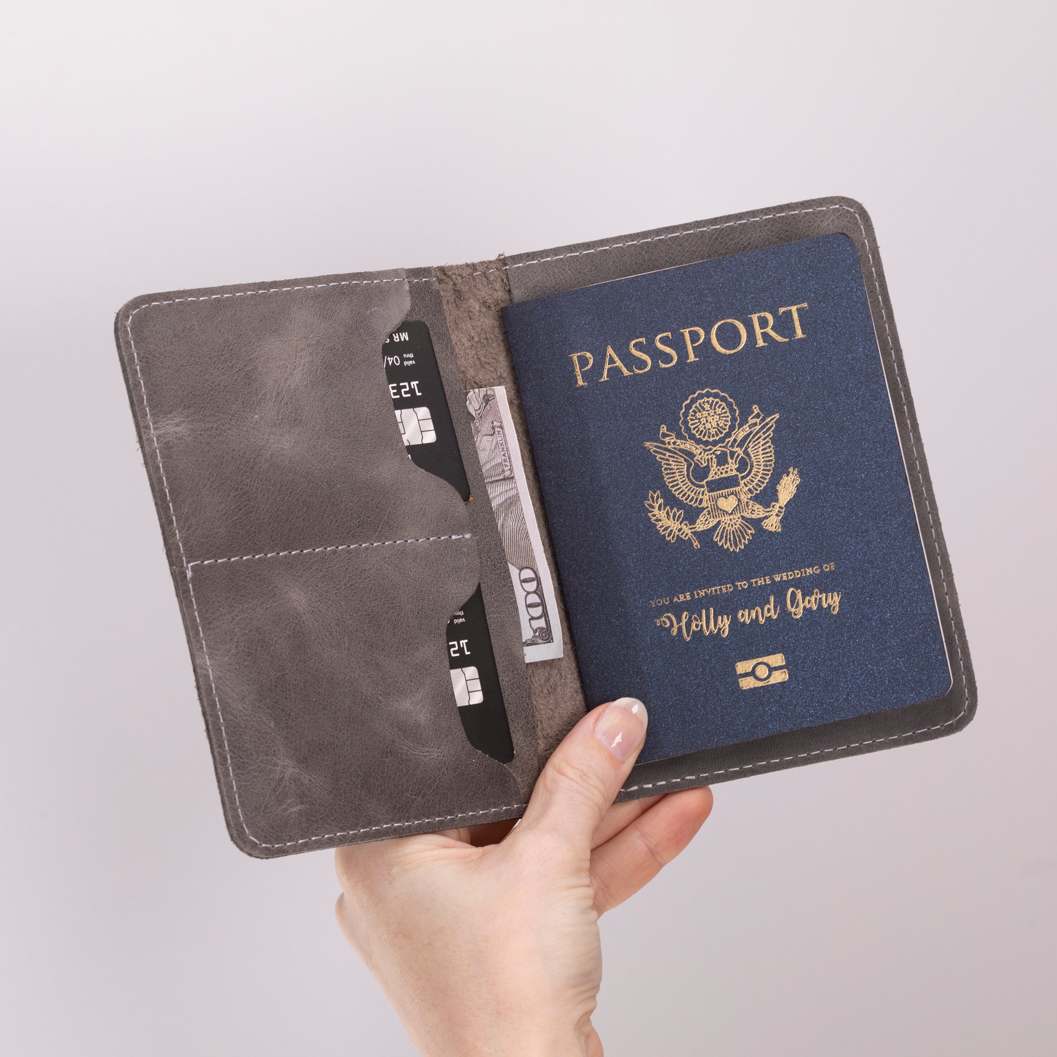 Viaggio Passport Leather Wallet