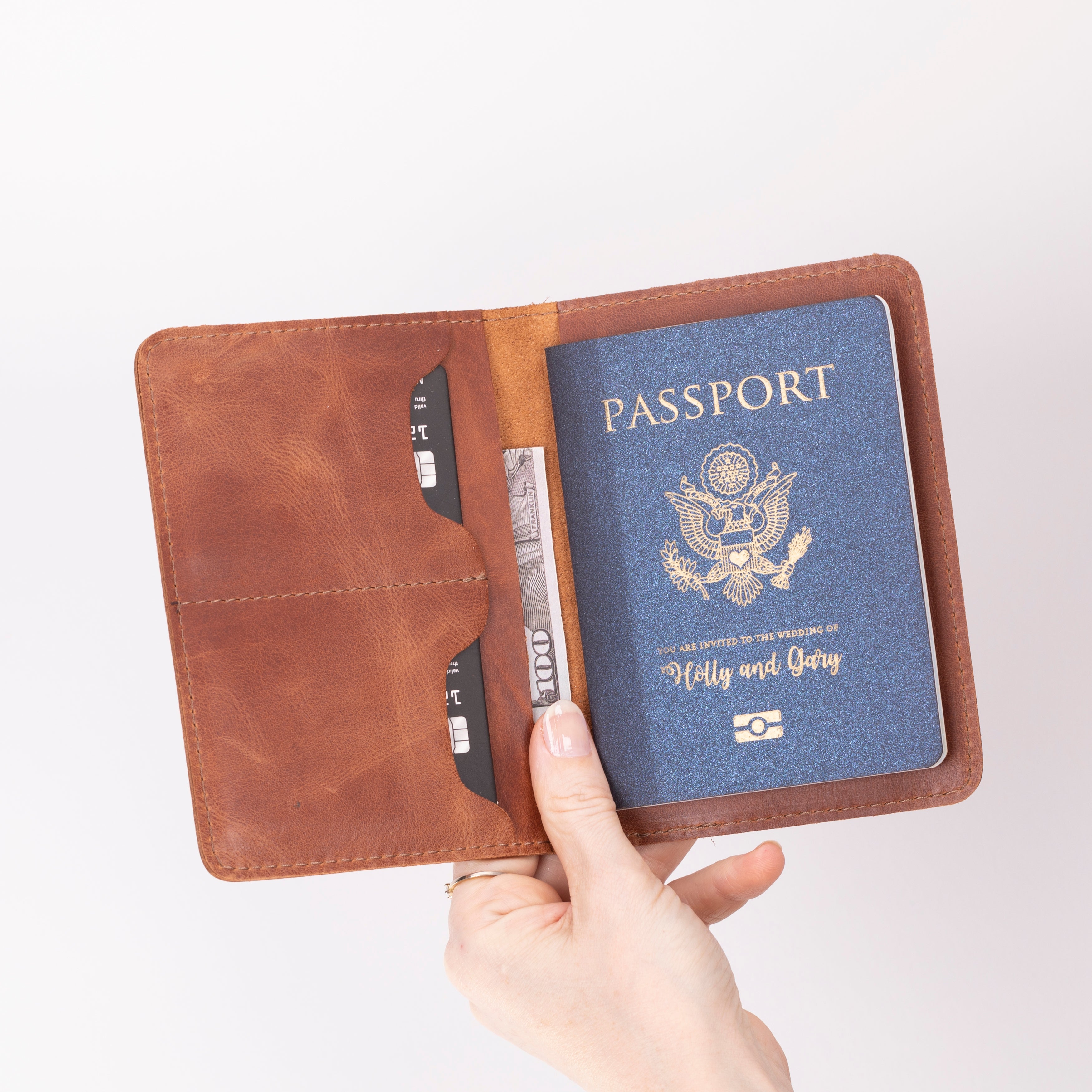 Viaggio Passport Leather Wallet