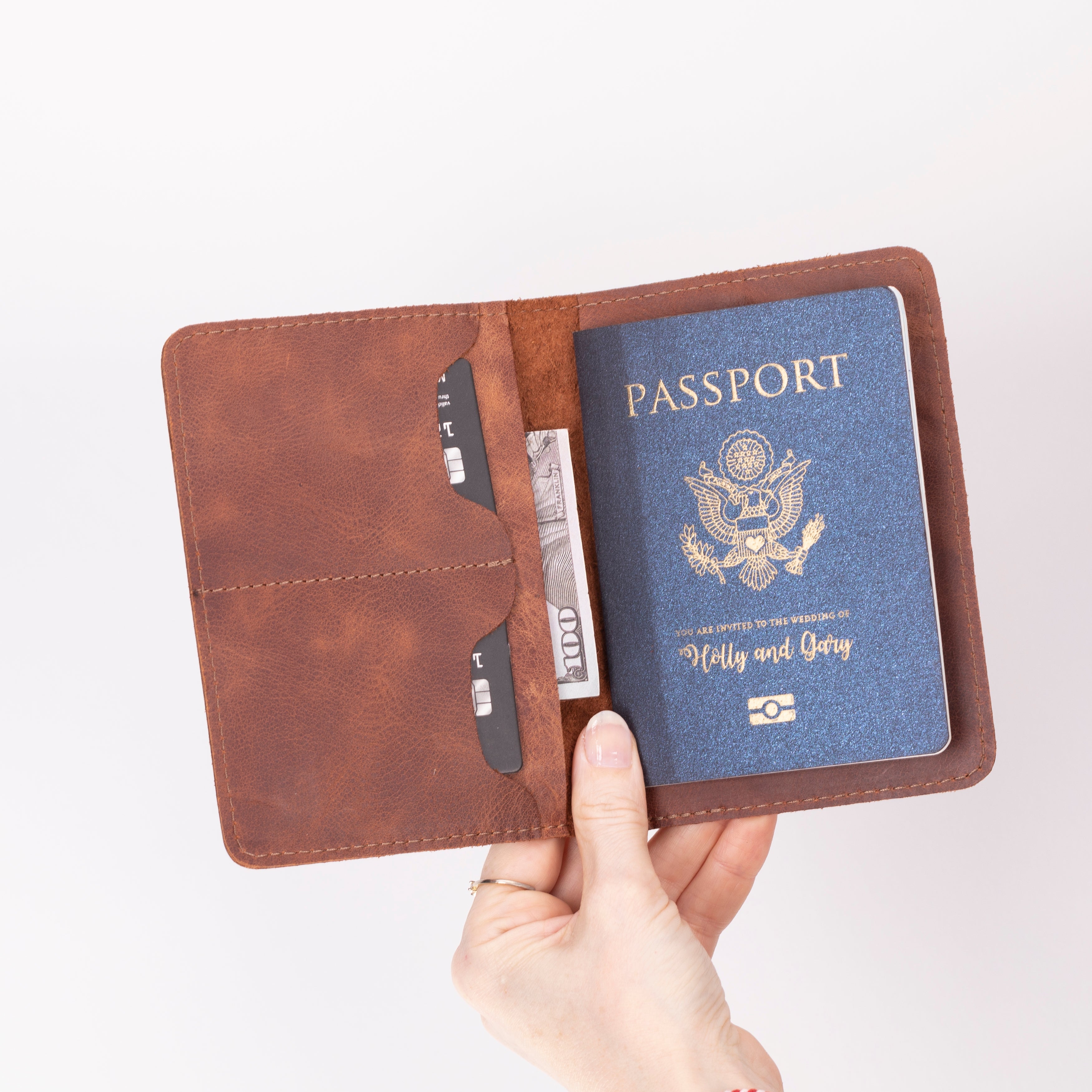 Viaggio Passport Leather Wallet