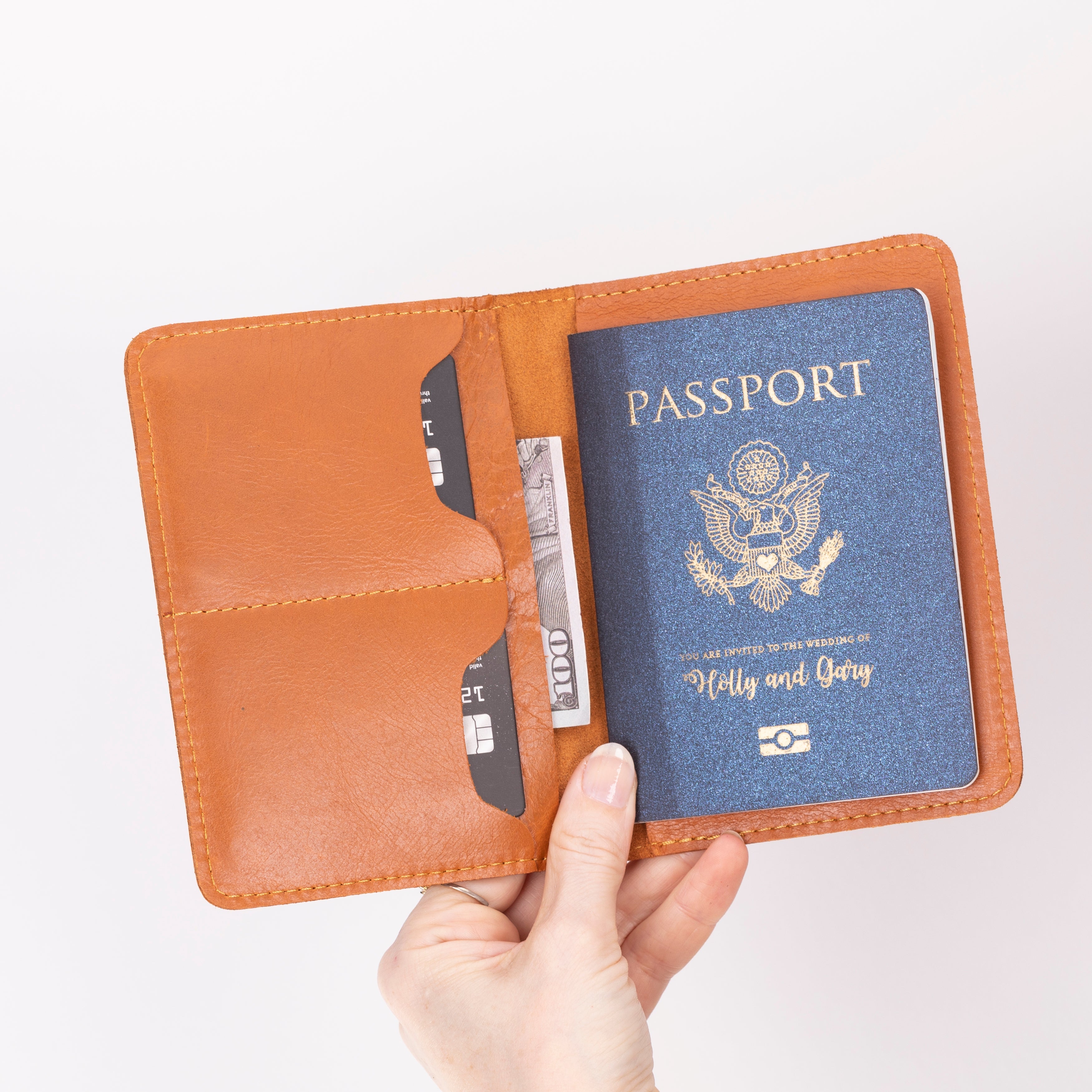 Viaggio Passport Leather Wallet