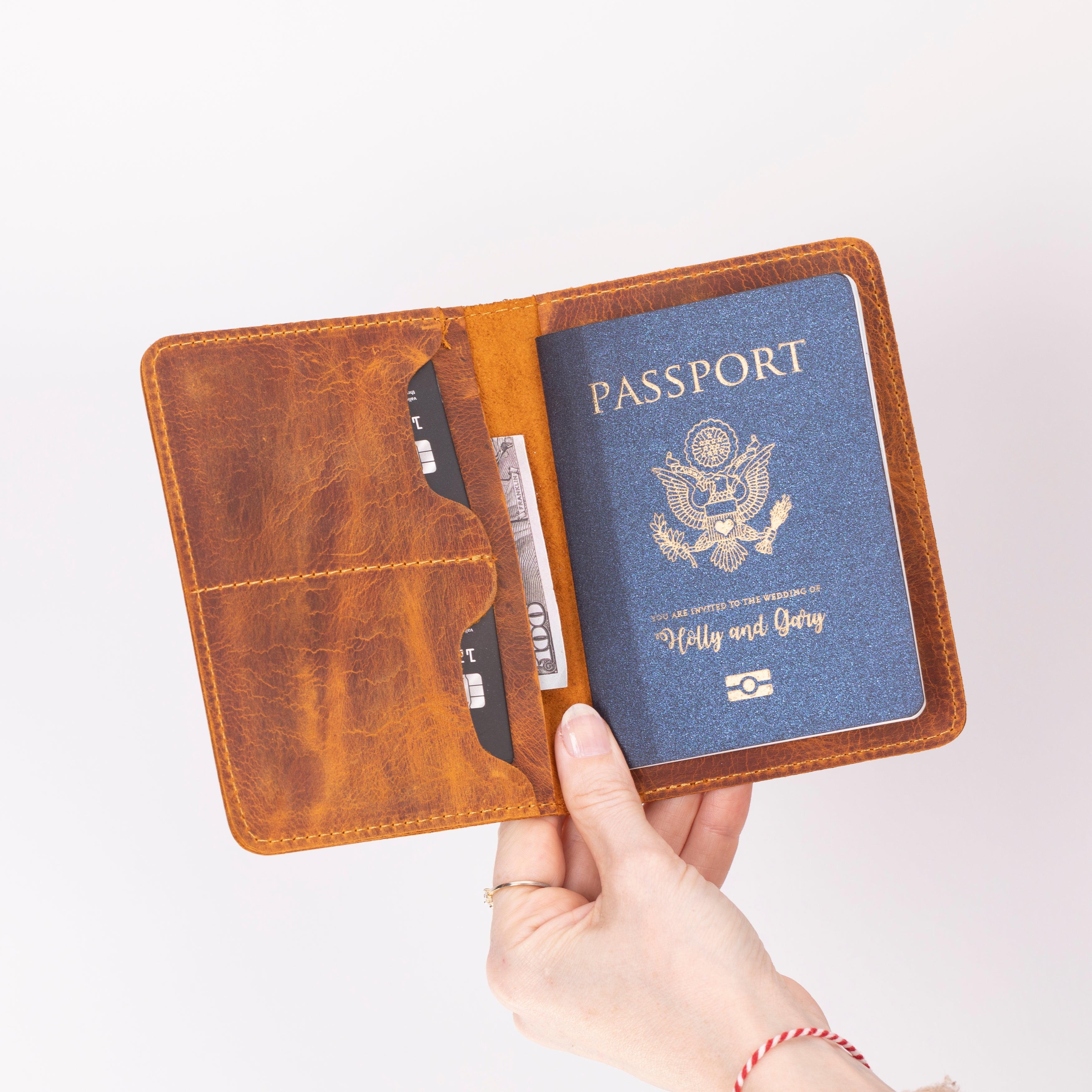 Viaggio Passport Leather Wallet