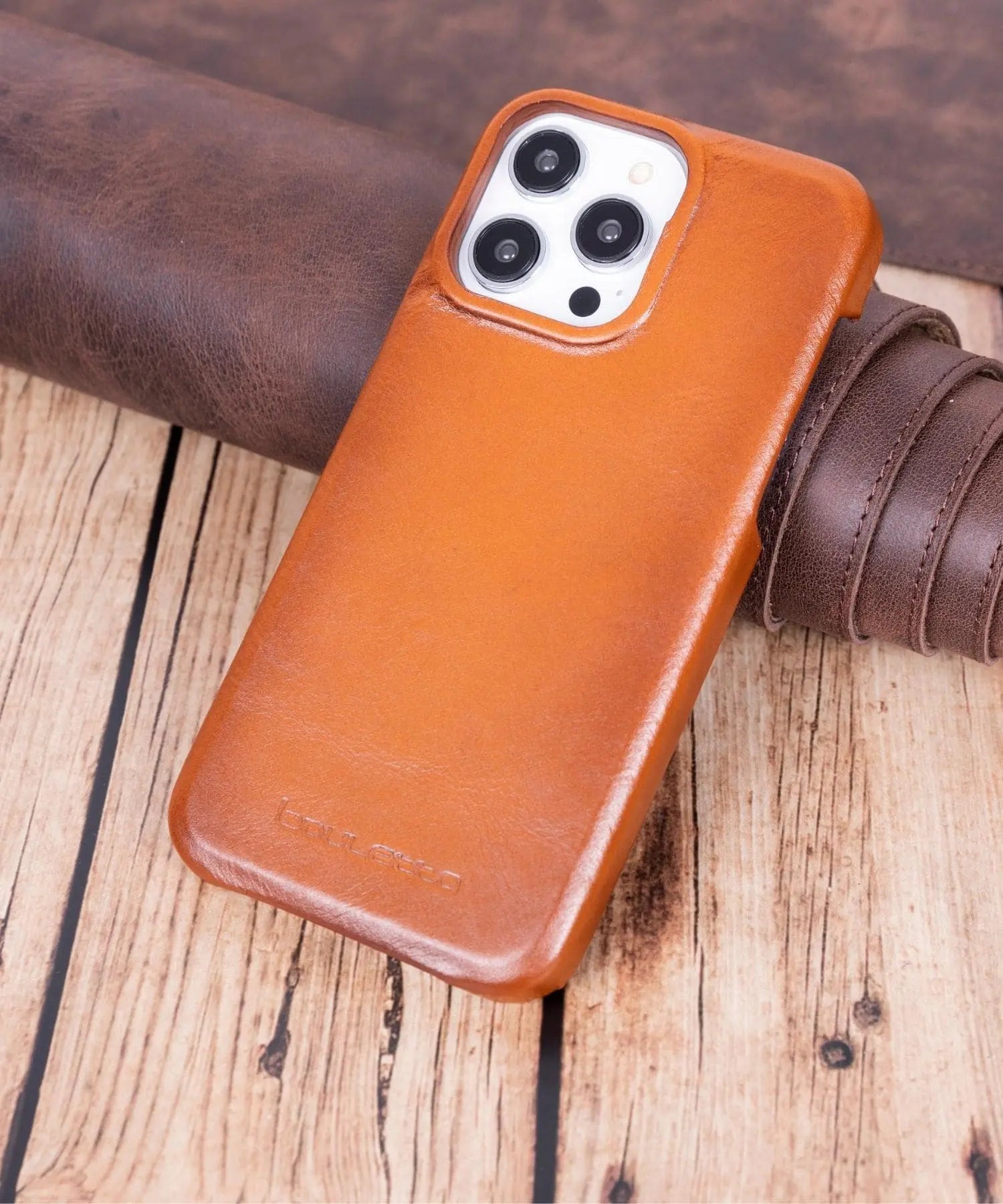 Leather iPhone 15 Series Cases - Boulatte