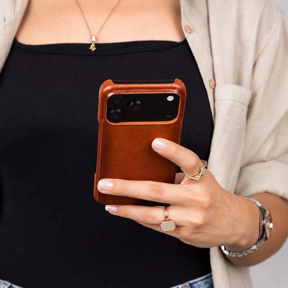 Ultimate Jacket iPhone 18 Pro Leather Case